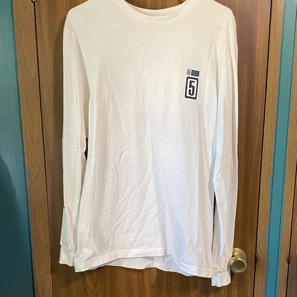 American Eagle Outfitters Other - American Eagle Outfitters White Long Sleeve Tee EUC